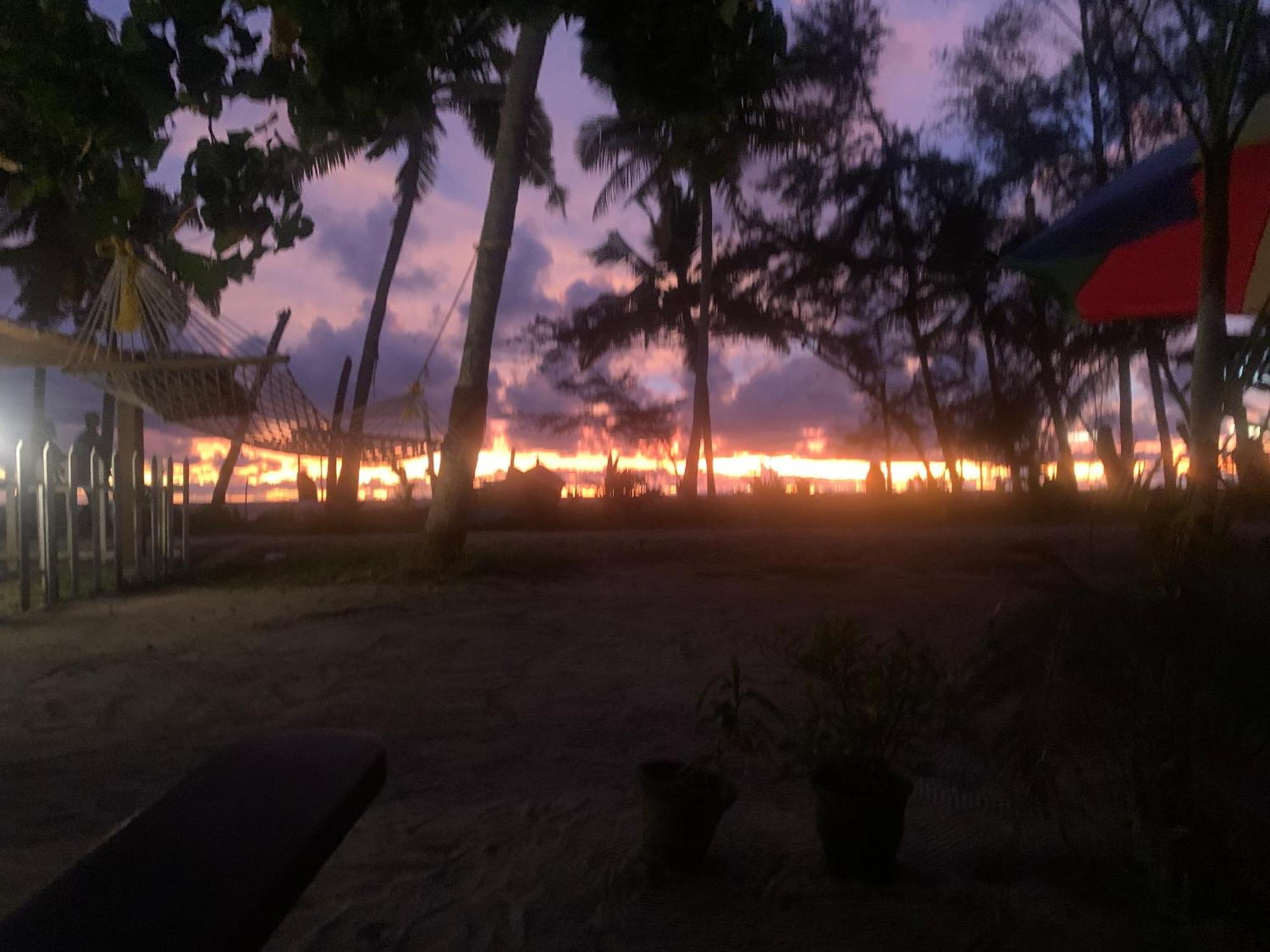 Shoreline Marari Beach Villa At Golden Beach Mararikulam Alappuzha Ngoại thất bức ảnh